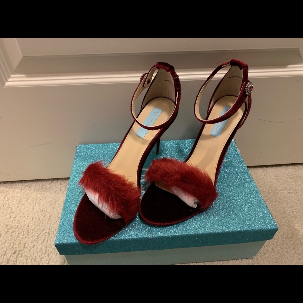 Betsy Johnson heel/sandal